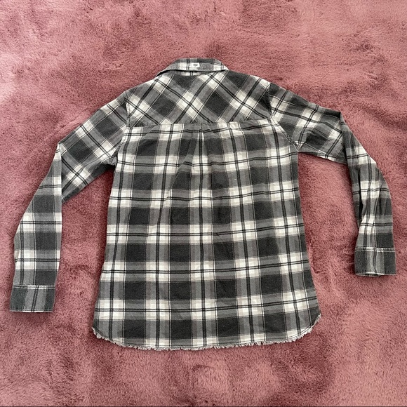 Billabong Button-up Grey & White Flannel/Plaid Shirt - Size Small (100% Cotton) - Picture 2 of 5